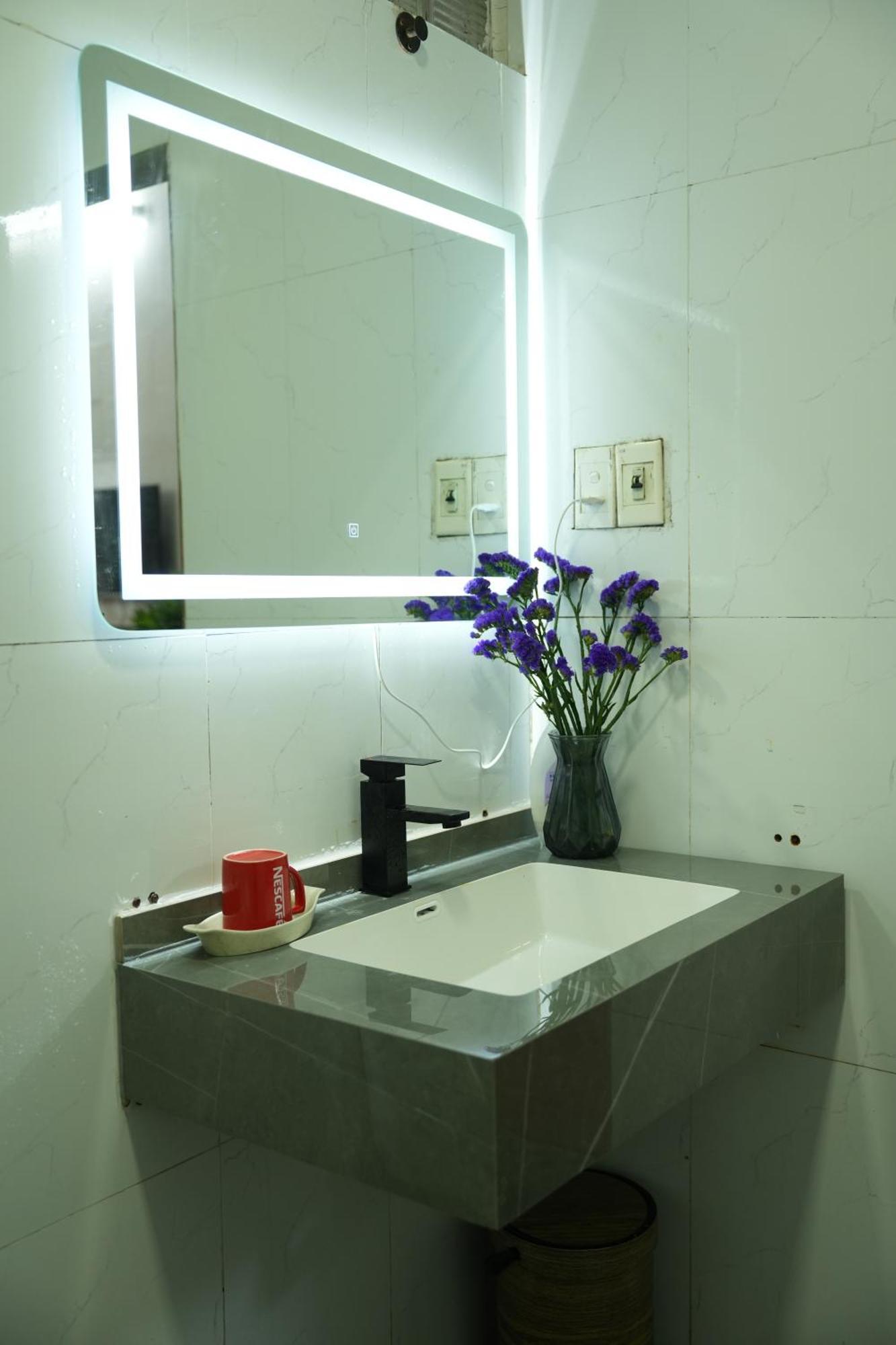Hanoi Crocus Homestay Exterior photo
